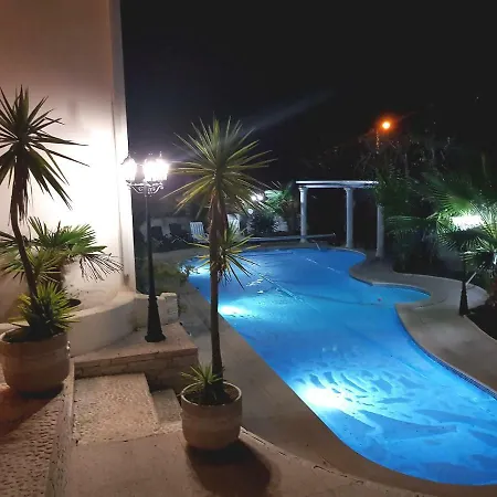 Silver Coast Apartments Lägenhet Arnal